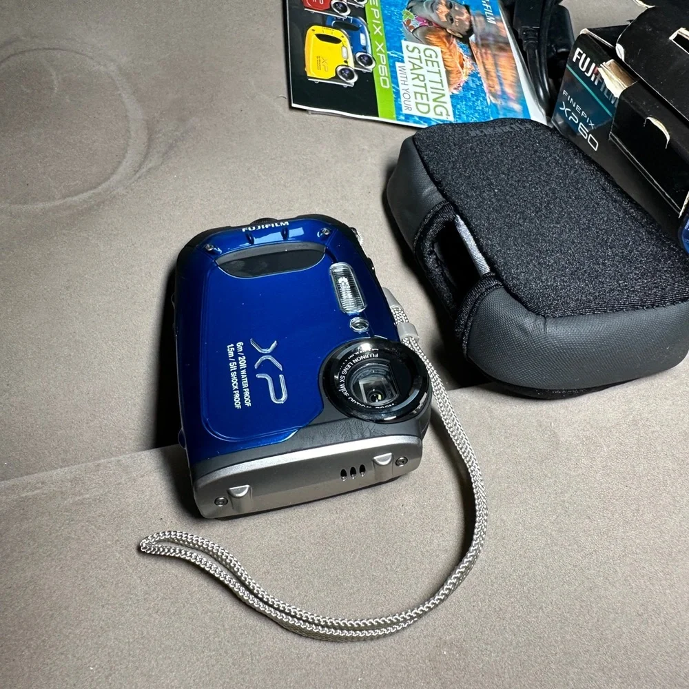 Fujifilm Finepix XP60 16.0MP 10X Waterproof Camera water vlog travel YouTube cam